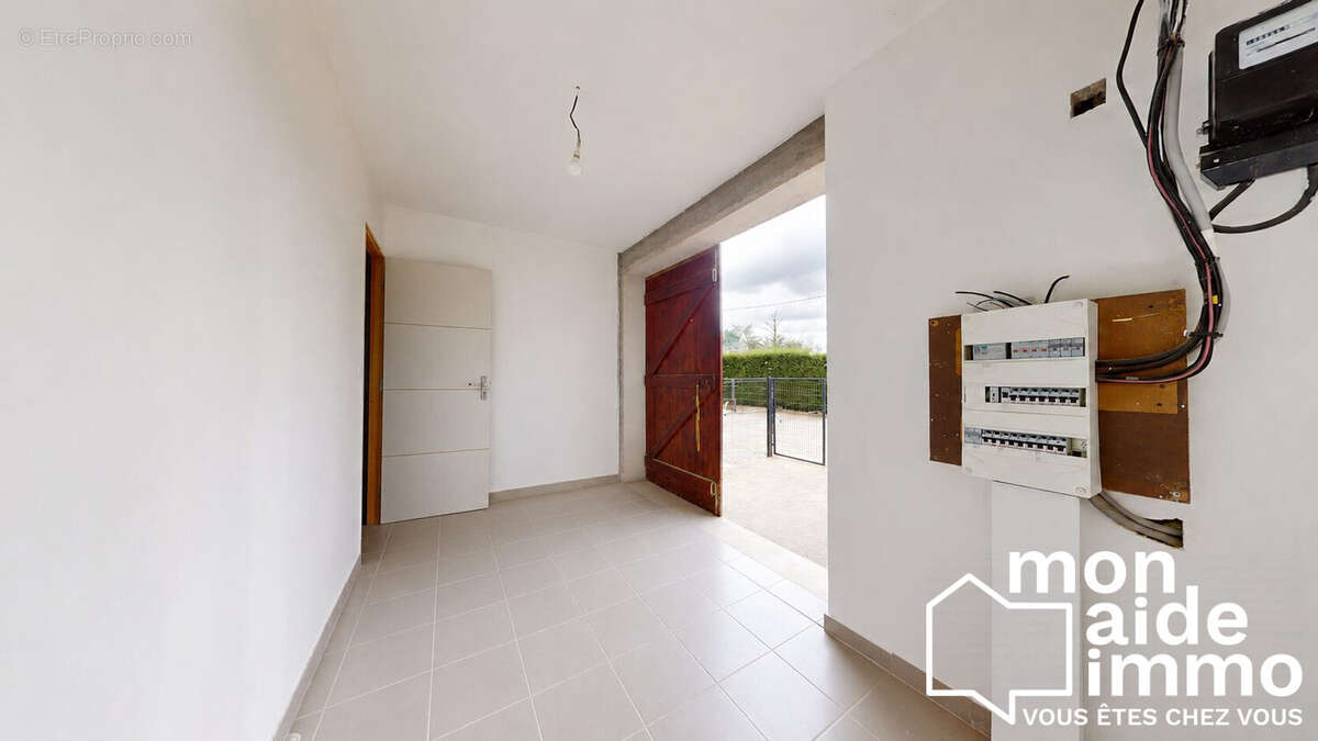 Maison 70 m² à Saint-Caprais-De-Bordeaux  - photo 4