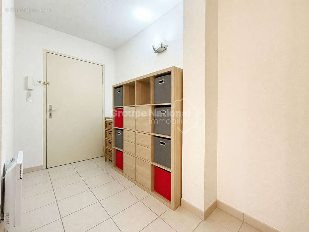 Appartement Eyguieres 2 pièces 59m2 - photo 8