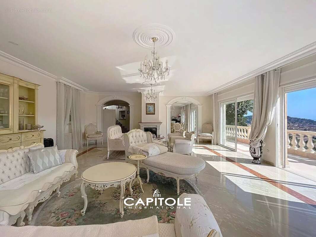 Maison à CANNES