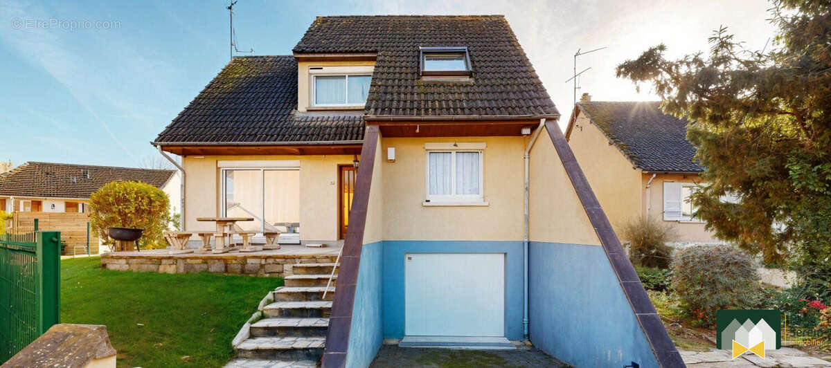 Facade  - Maison à CHARTRES