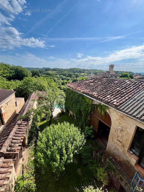 Belle maison de village de 265 m2 habitable avec piscine - photo 16