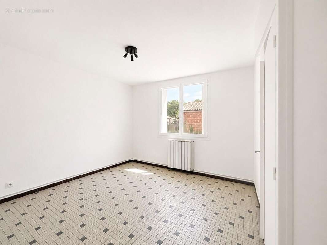 Maison 63 m² à Villeneuve-Sur-Lot  - photo 4