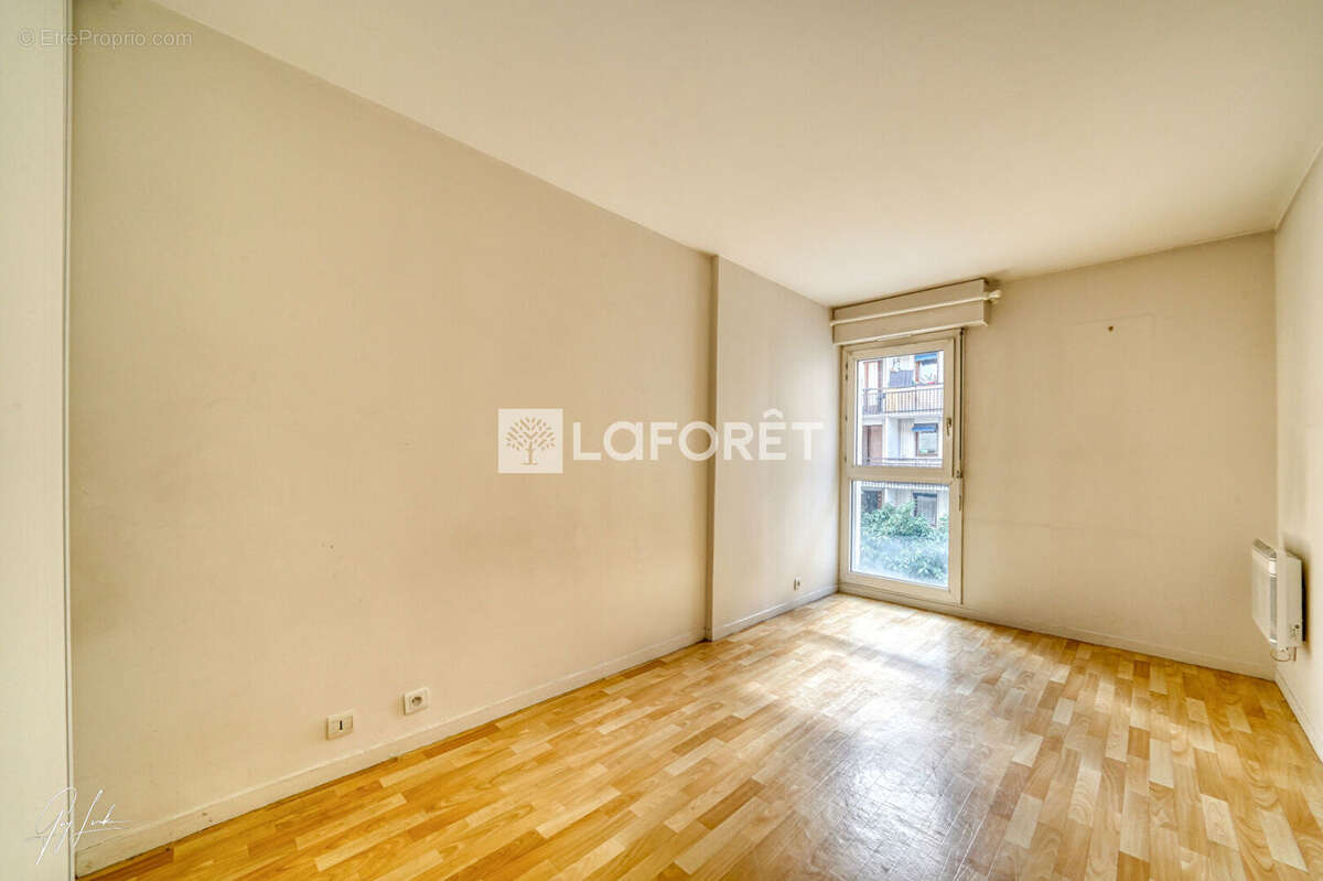 Appartement à LEVALLOIS-PERRET