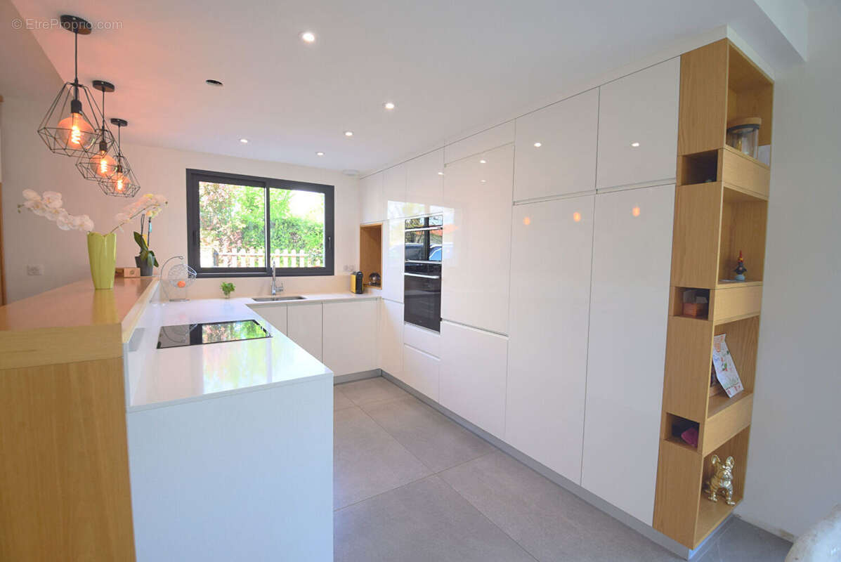 Maison à CHAZAY-D'AZERGUES