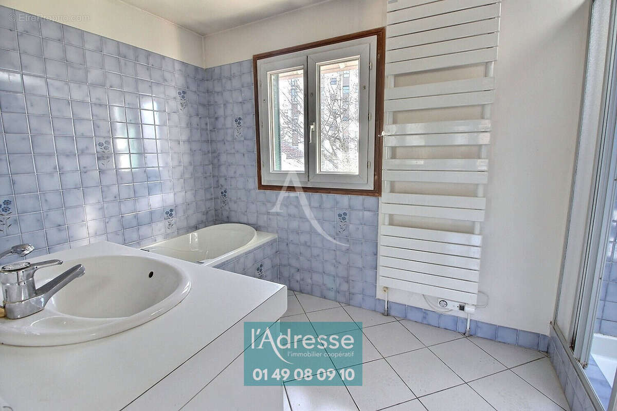 Maison à L&#039;HAY-LES-ROSES