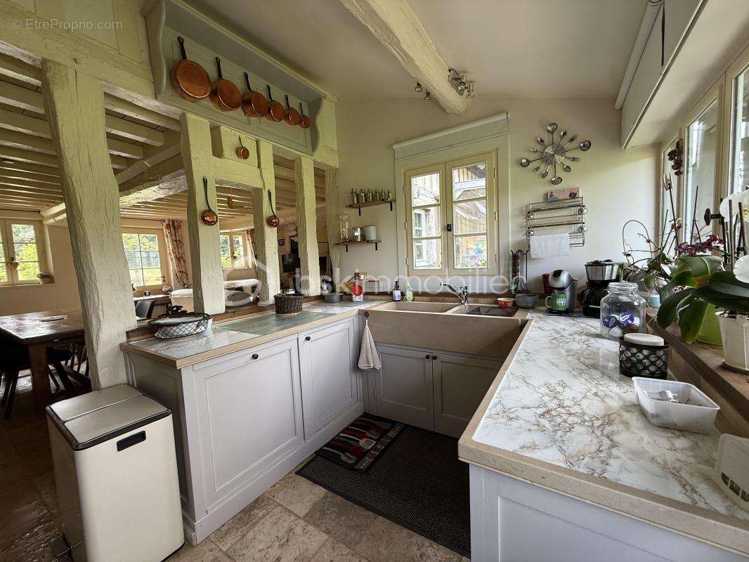 Maison à PONT-L&#039;EVEQUE