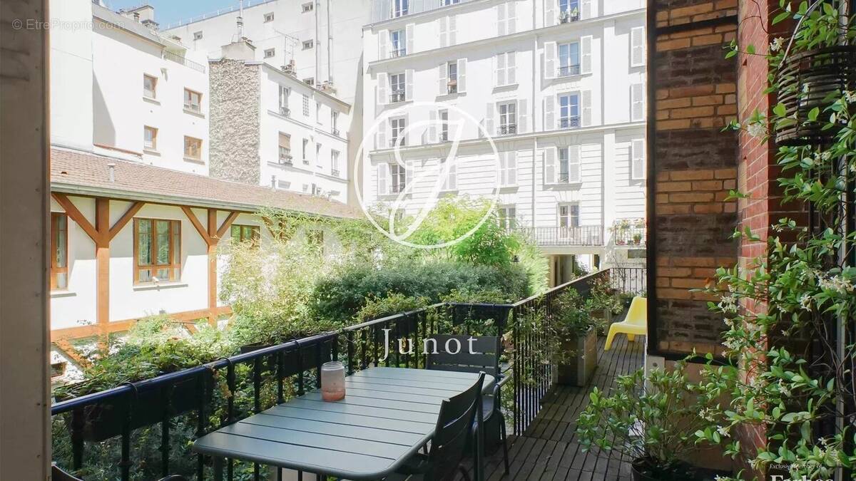 Appartement à PARIS-18E
