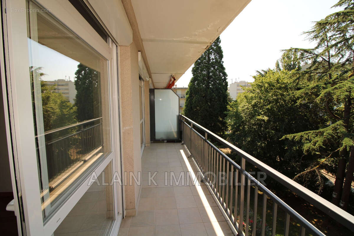 Appartement à VELIZY-VILLACOUBLAY
