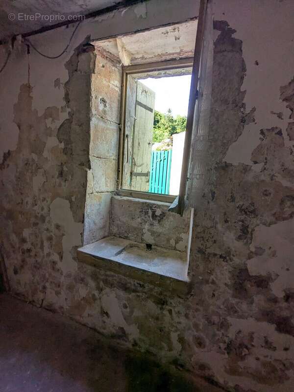 Maison 145 m² à Mortagne-Sur-Gironde  - photo 8