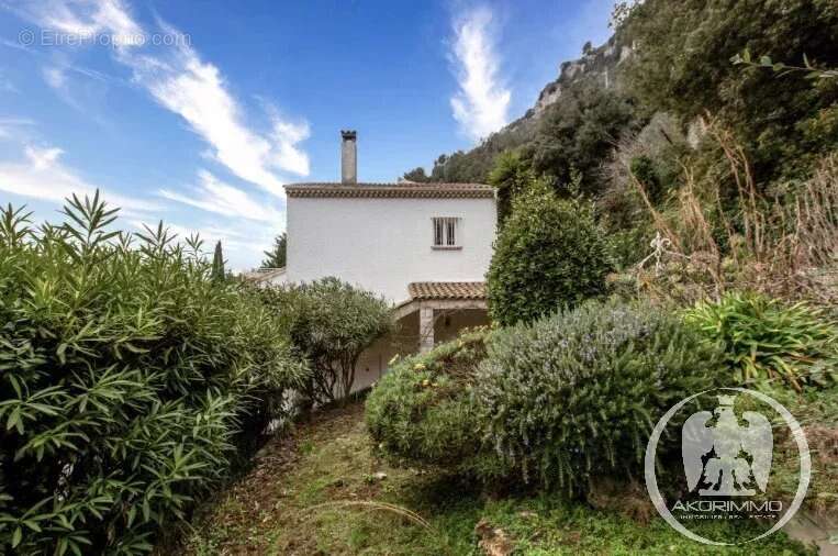 Appartement à LA TURBIE