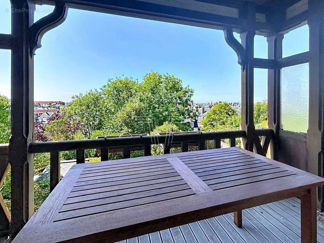 Appartement à TROUVILLE-SUR-MER