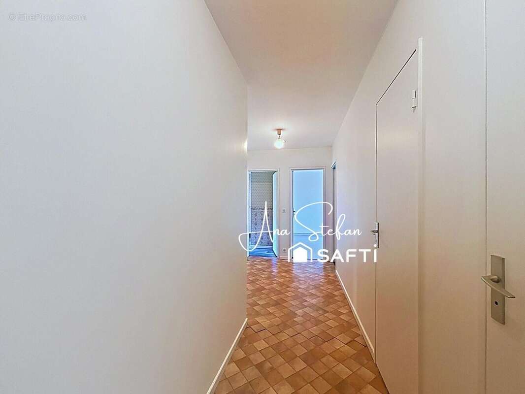 Photo 2 - Appartement à LES ULIS