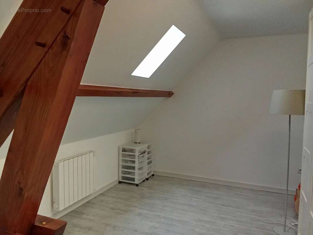 Superbe maison individuelle de 4 chambres, à proximité du centre du village. - photo 15
