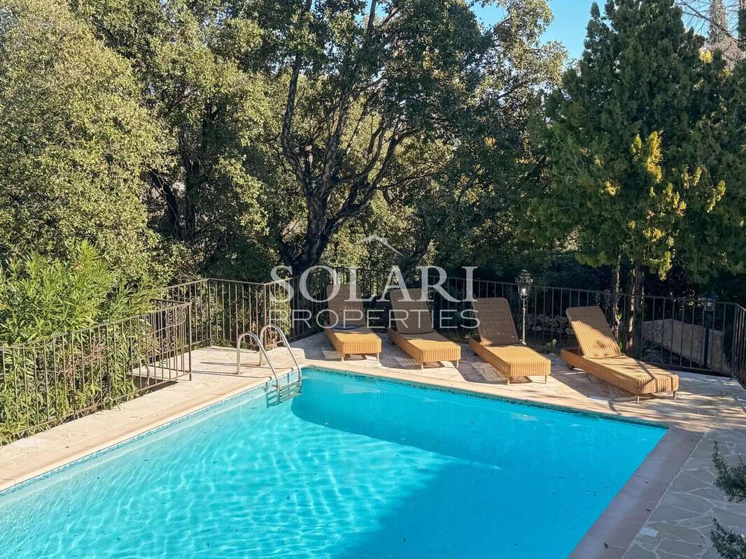 Maison à MANDELIEU-LA-NAPOULE