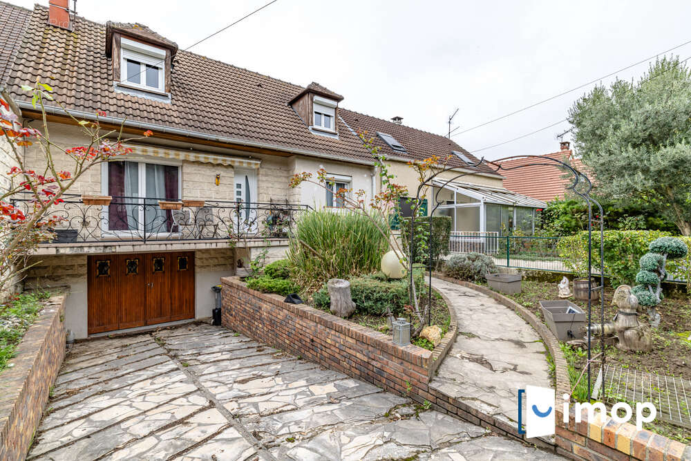 Maison à GARGES-LES-GONESSE