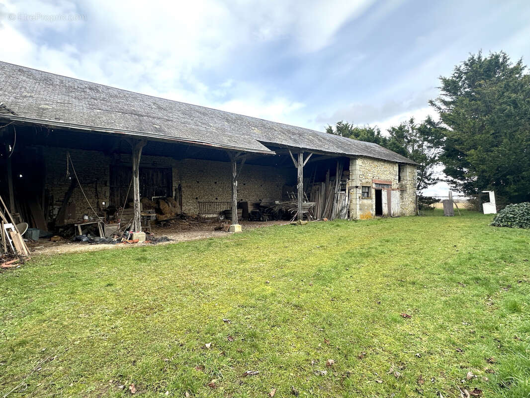 Maison à SAINT-JEAN-DE-SAUVES