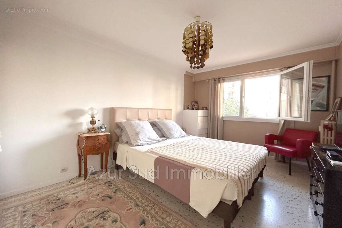 Appartement 55 m² à Antibes  - photo 5