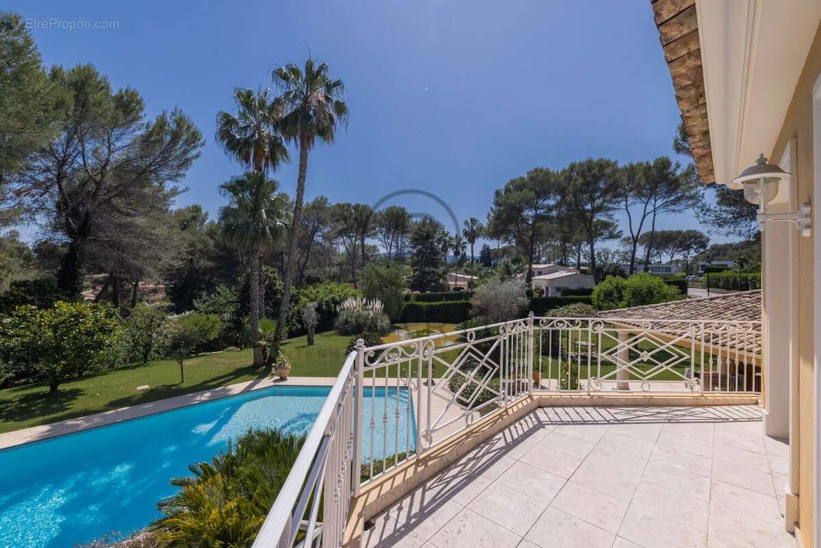 Maison à MOUGINS