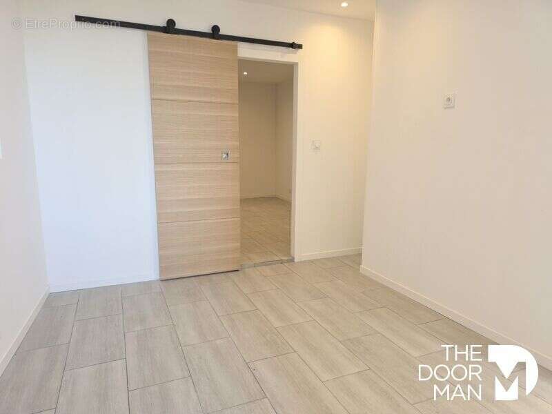 Appartement à SALERNES