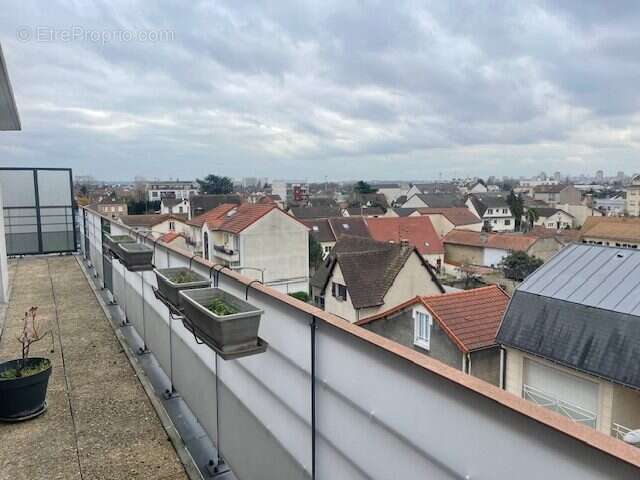 Appartement à LE BLANC-MESNIL