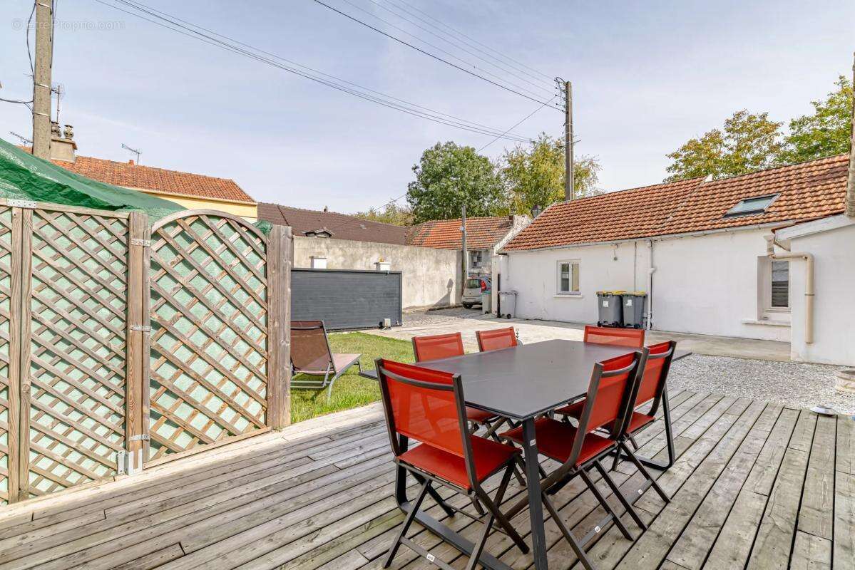 Maison à ROISSY-EN-FRANCE