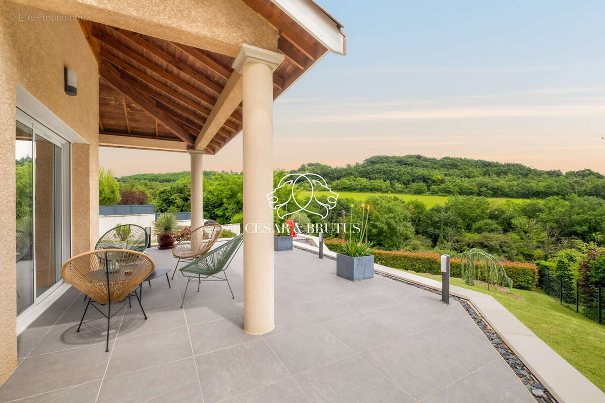 Maison 5 pièces 144 m² à vendre à Villette-De-Vienne (38200) - photo 2