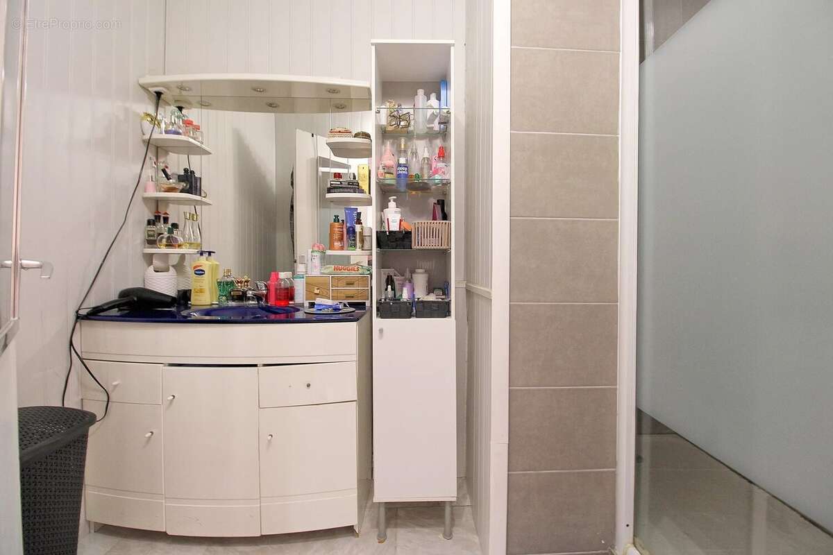 Appartement à SAINT-ETIENNE-DU-ROUVRAY