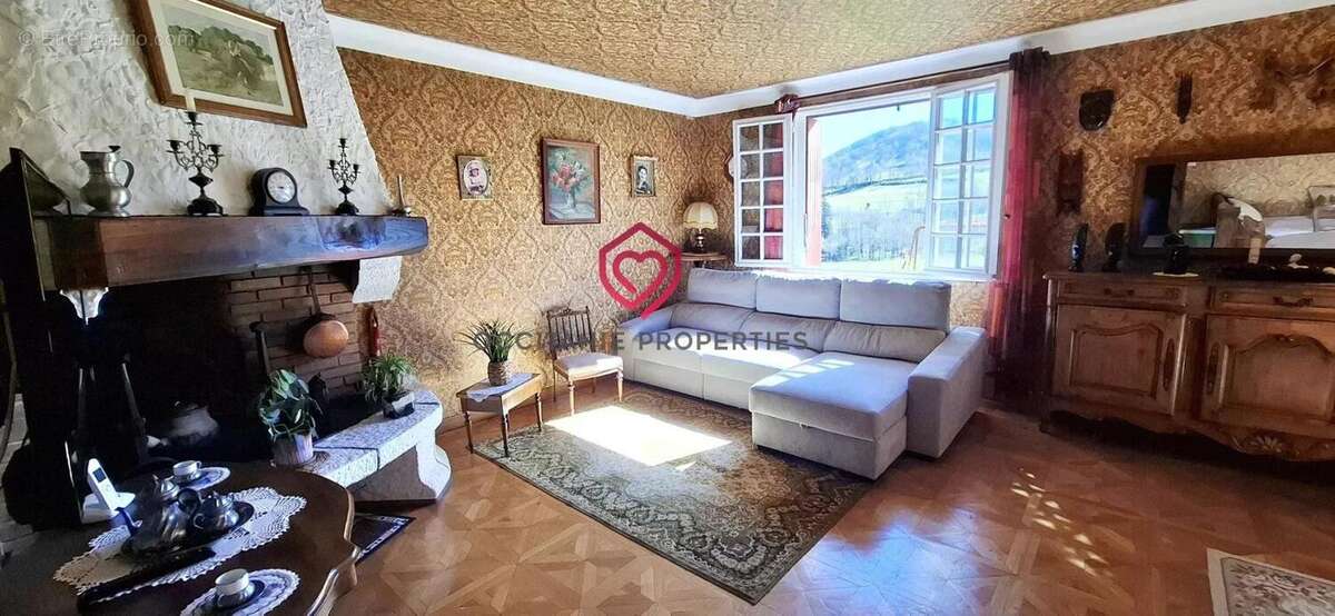 Maison à GANAC