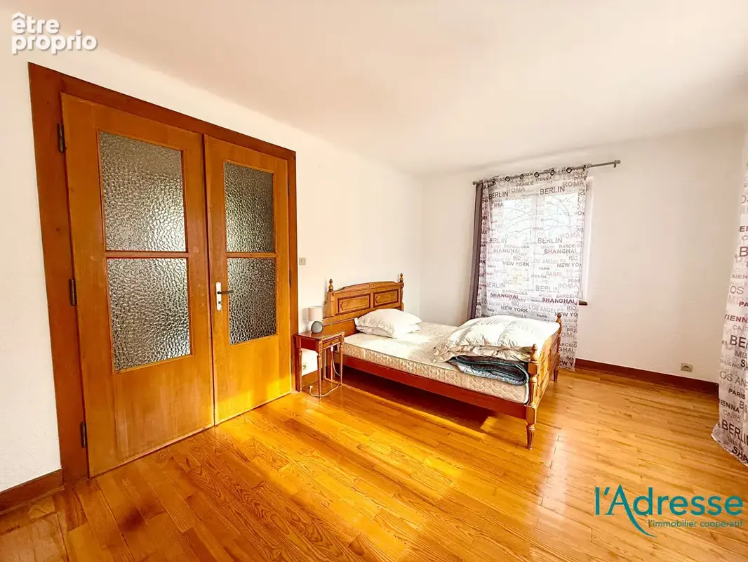 Maison familiale de 174 m² Atmosphère chaleureuse & design - photo 9
