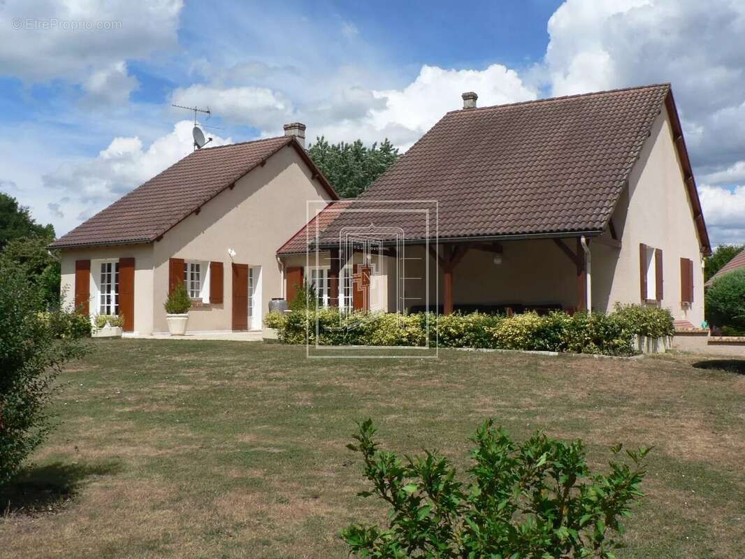 Maison à SAINT-JULIEN-SUR-CHER