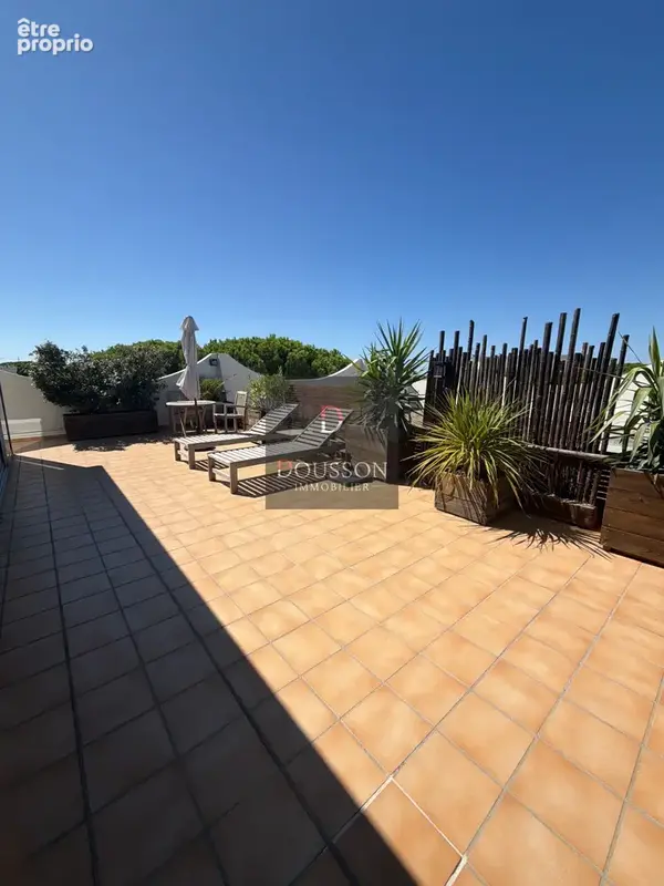 Exclusivité   Appartement P4 avec vue mer avec terrasse 105 m2 PARKING ET DOUBLE GARAGE - photo 13