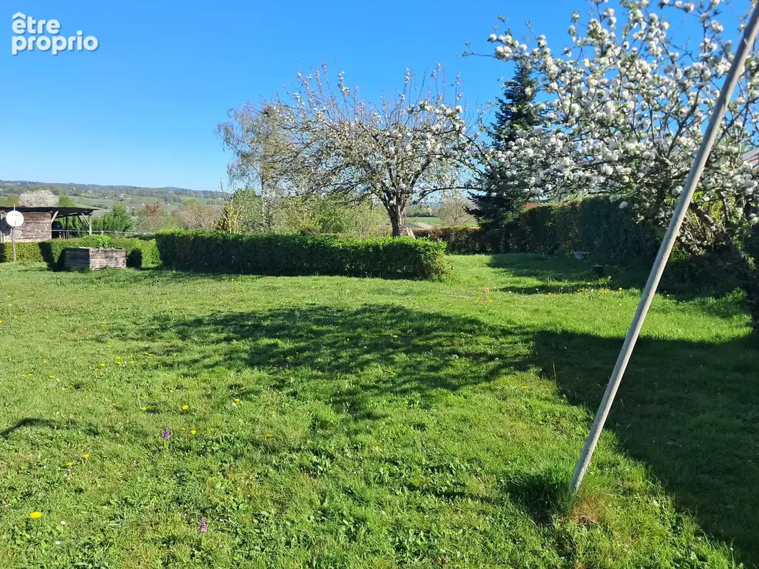 Maison familiale avec piscine, atelier et terrain. - photo 17