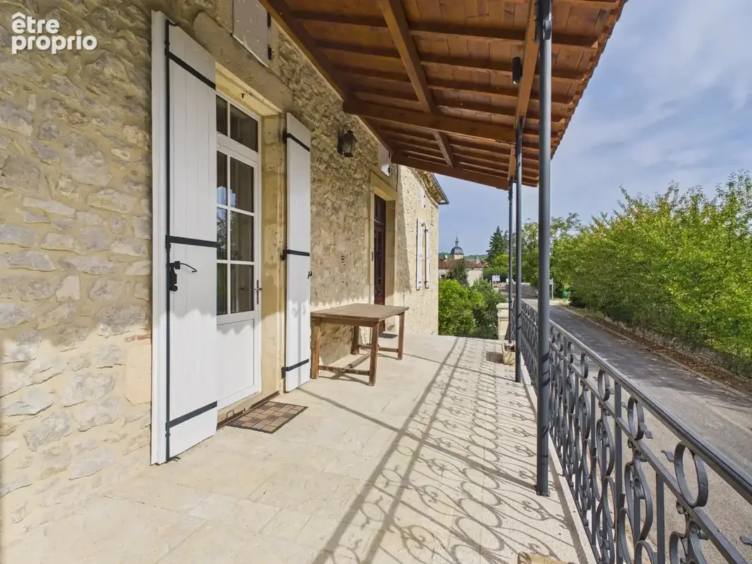 Belle maison en pierre pleine de caractère avec nombreuses dépendances près de Puy l'Evêque, dans le Lot - photo 20