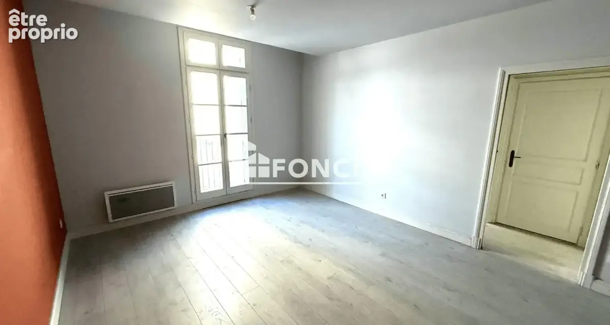 Appartement 2 pièces en parfait état, situé en plein centre ville ! - photo 3