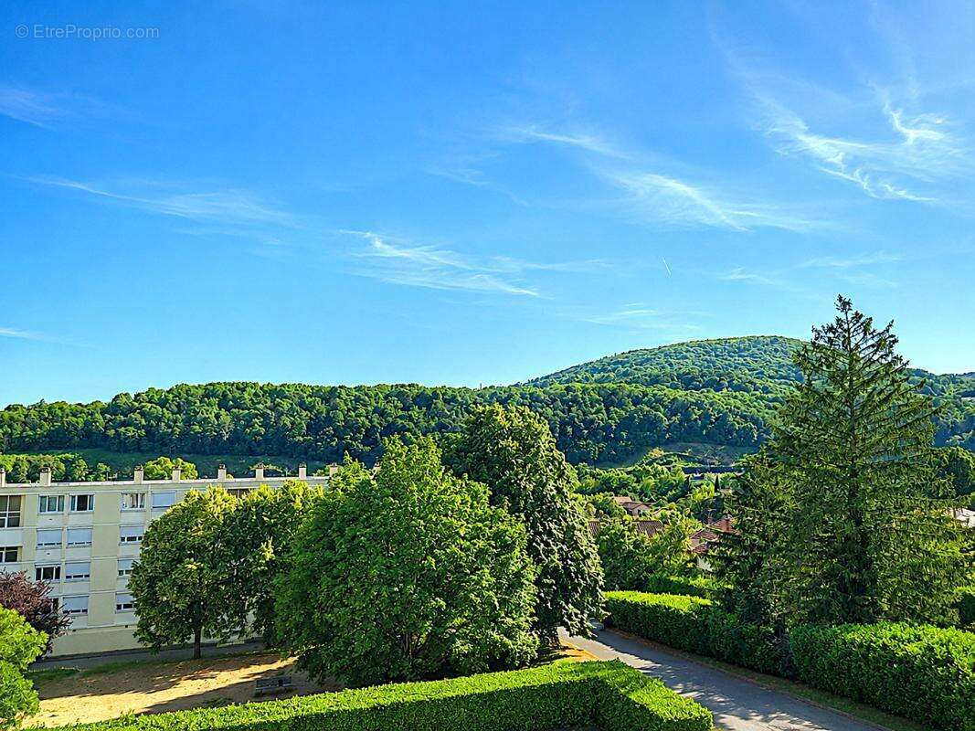 Appartement à FONTAINES-SUR-SAONE