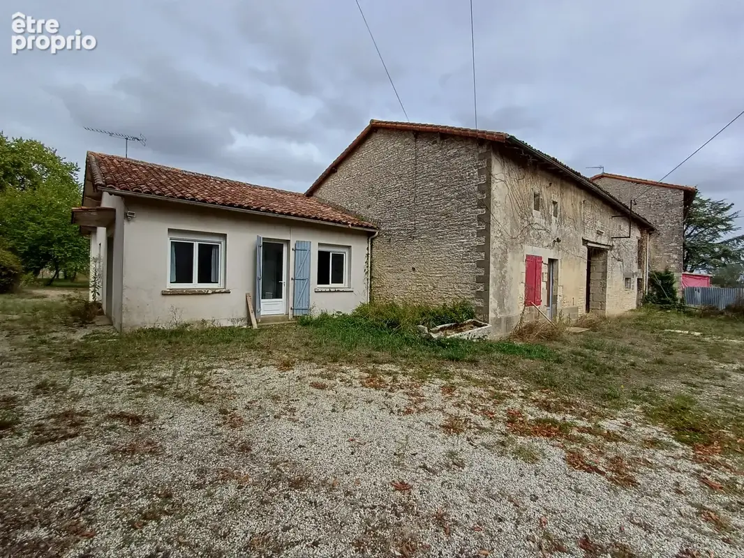 Maison à LA FAYE