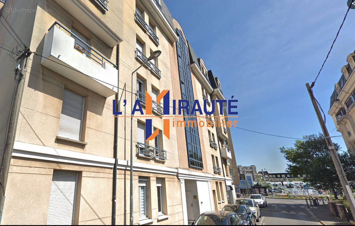 Appartement à HOUILLES