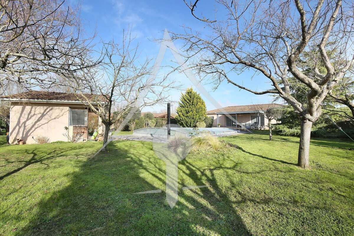 Maison à LAVERNOSE-LACASSE