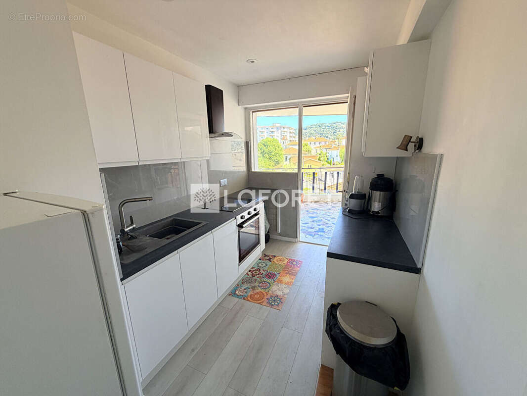 Cannes bas Petit Juas : Appartement 4 pièces 85 m² avec Terrasse, Parking et Cave - photo 6