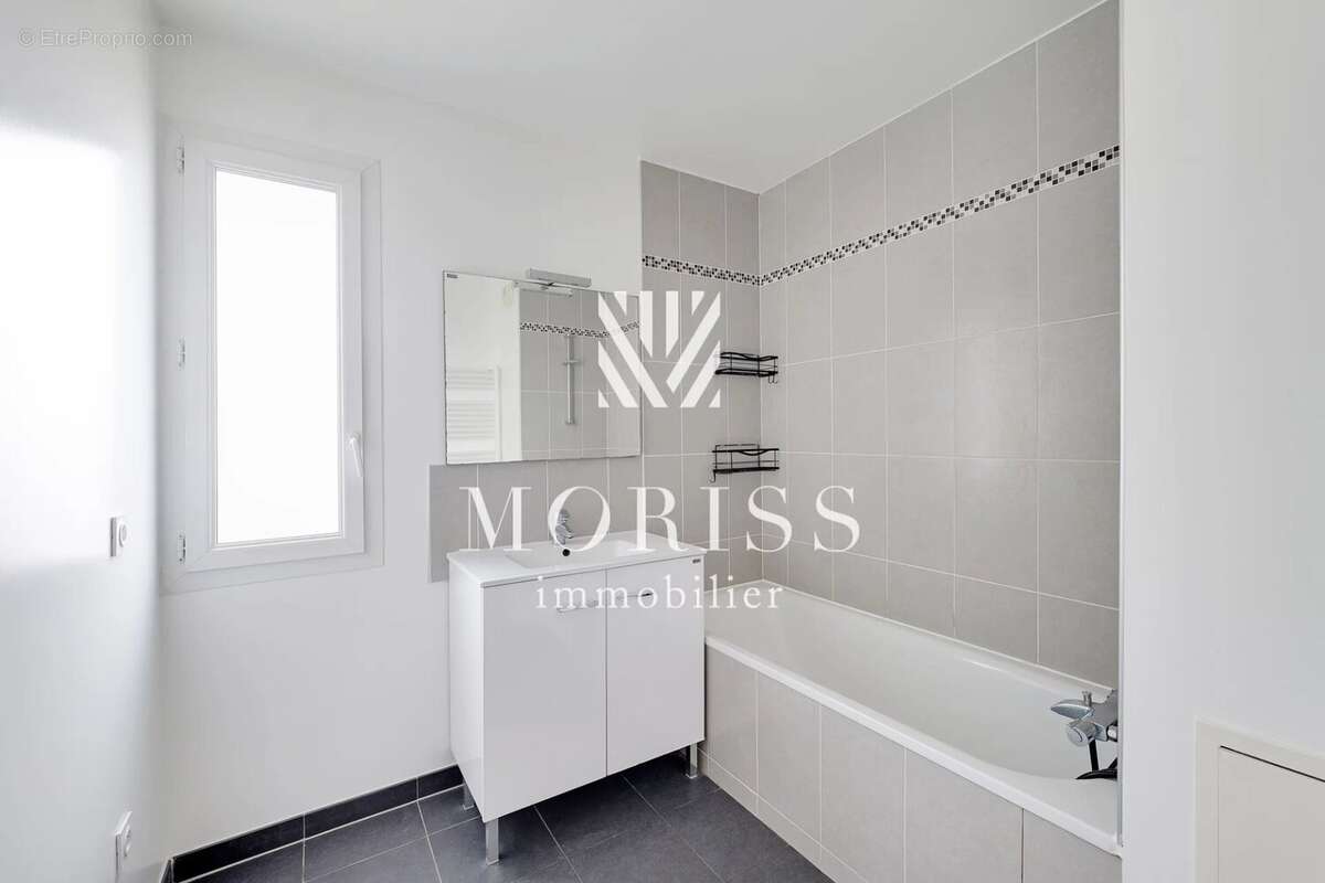 Appartement à GENNEVILLIERS