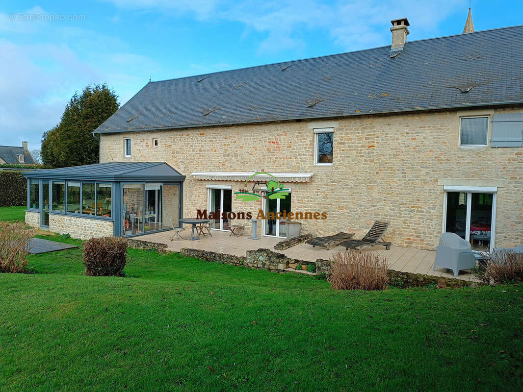 Entre caen et bayeux - maison ancienne 5 pp 192 m2, gîte40 m2, dependance et jardin - photo 18
