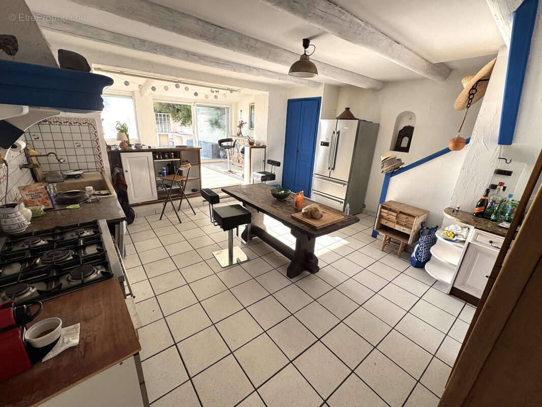 Maison d'exception en bord de mer   5 pièces   195 m2   Les Laurons, Martigues - photo 5