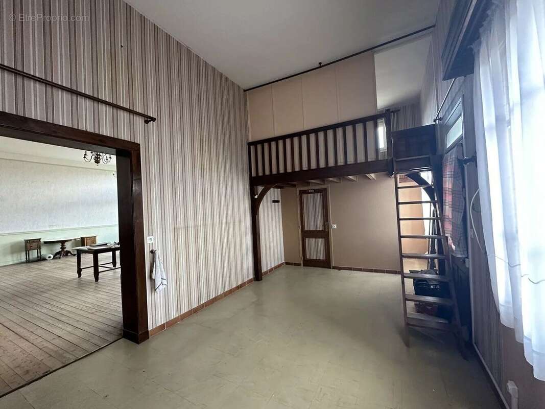 Maison à SAINT-GEORGES-DU-VIEVRE