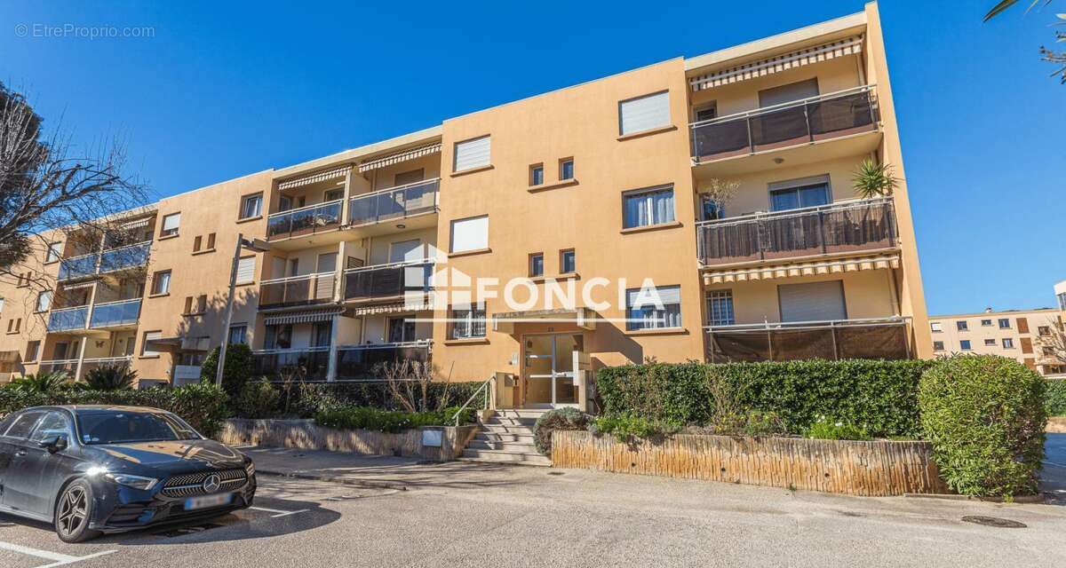 Appartement à SIX-FOURS-LES-PLAGES