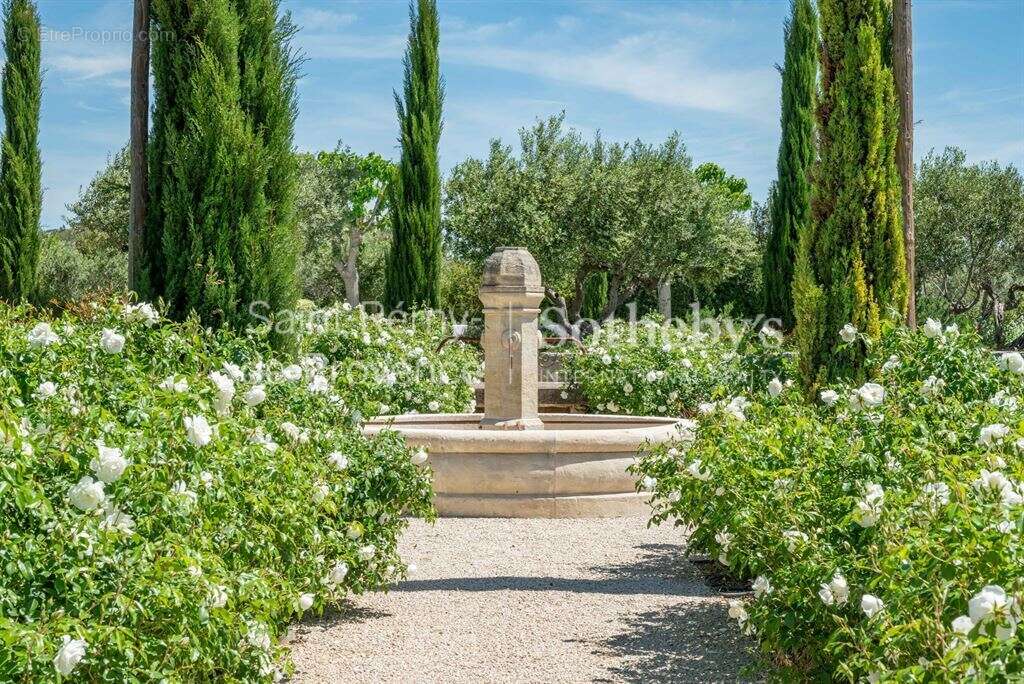 Maison à MAUSSANE-LES-ALPILLES