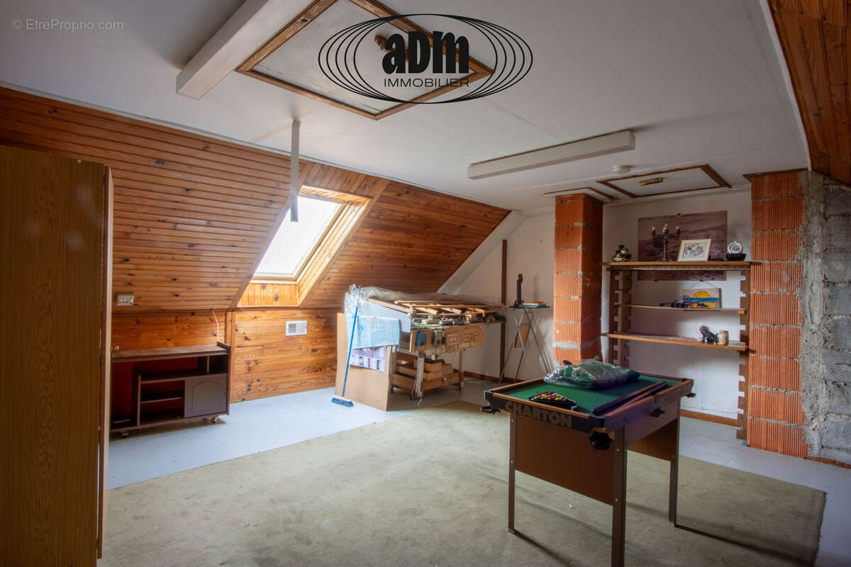 Maison à COULOMBS-EN-VALOIS