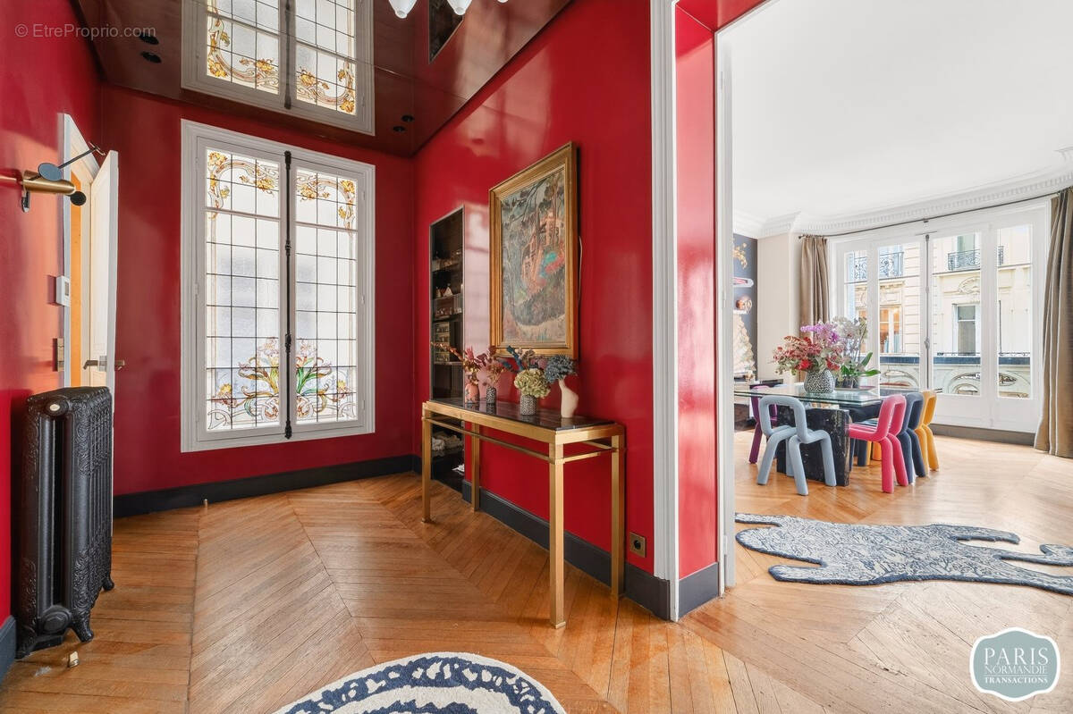 Appartement à PARIS-17E