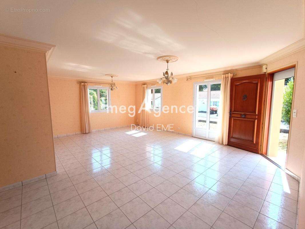 Maison à LA FERRIERE