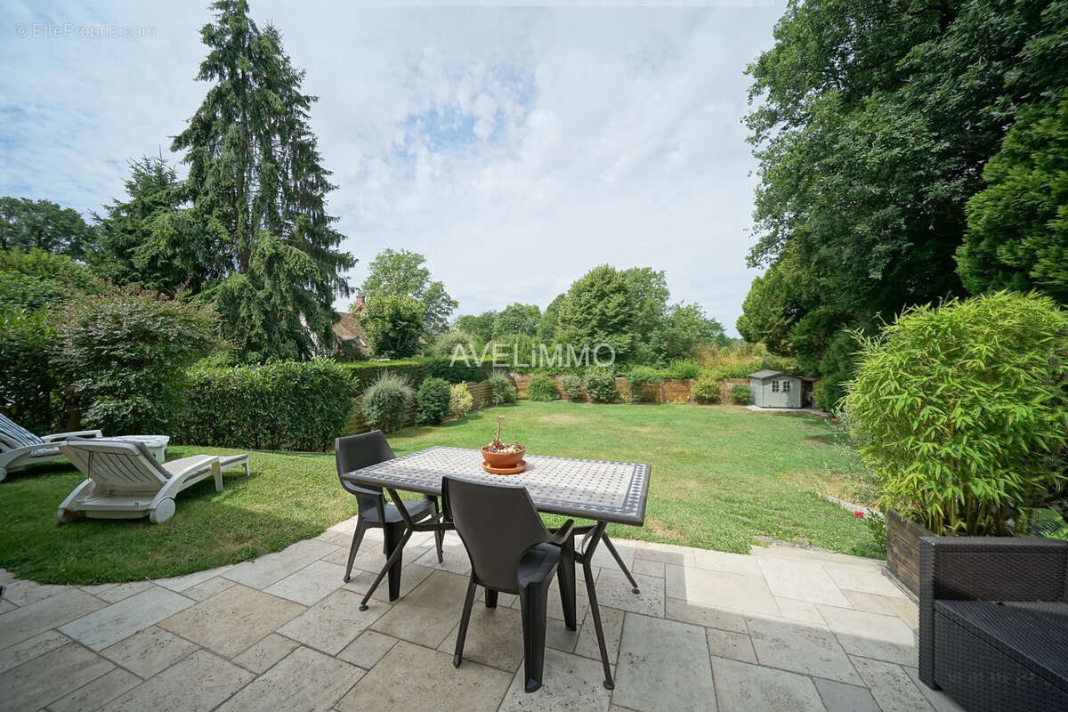 Maison à MONTFORT-L'AMAURY