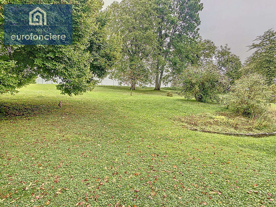 Maison à SAINT-PHAL